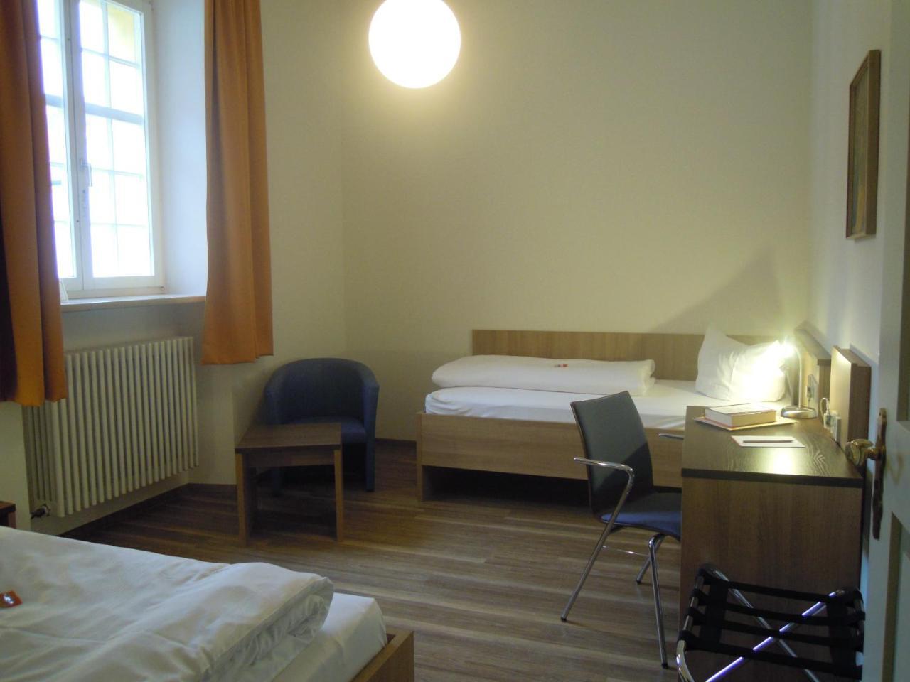 Tagungshaus Im Kloster Neresheim Otel Dış mekan fotoğraf